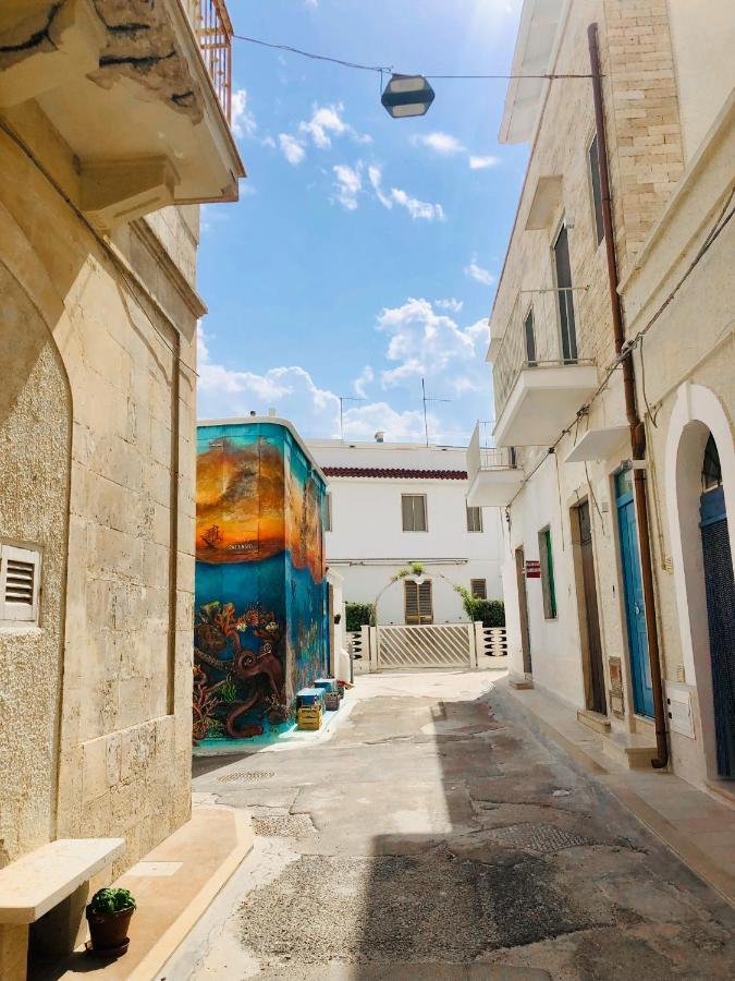 Sotto Il Faro Leilighet Torre Canne Eksteriør bilde