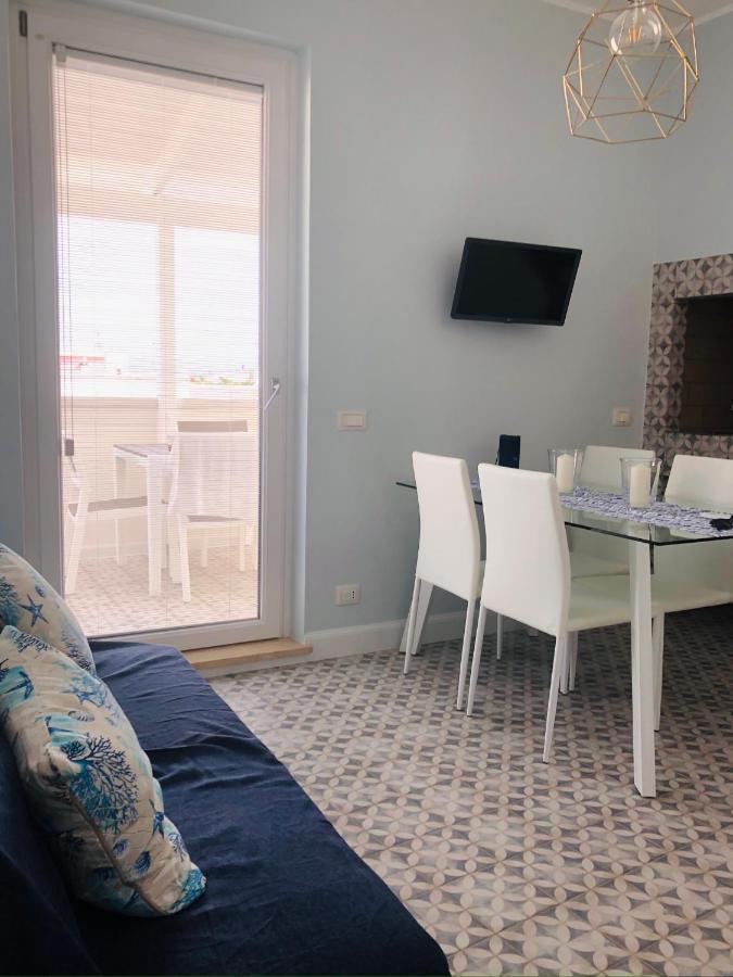 Sotto Il Faro Leilighet Torre Canne Eksteriør bilde